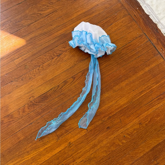 ✿ ⋆｡ Blue Ruffle Sheer Bonnet ⋆｡✿ - Picture 2 of 4